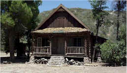 logcabin_a.jpg (47739 bytes)
